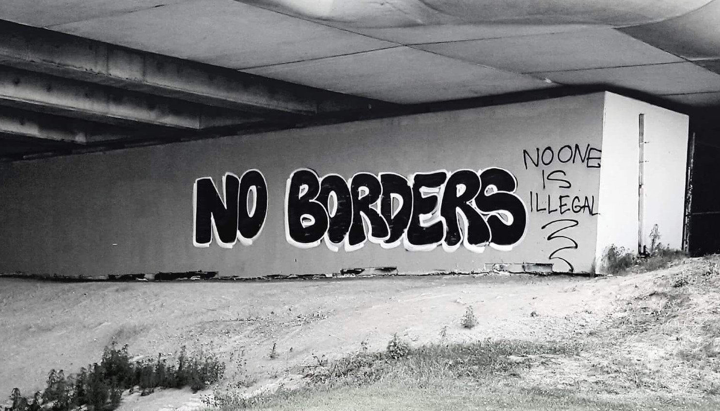 Detail Border Graffiti Nomer 50