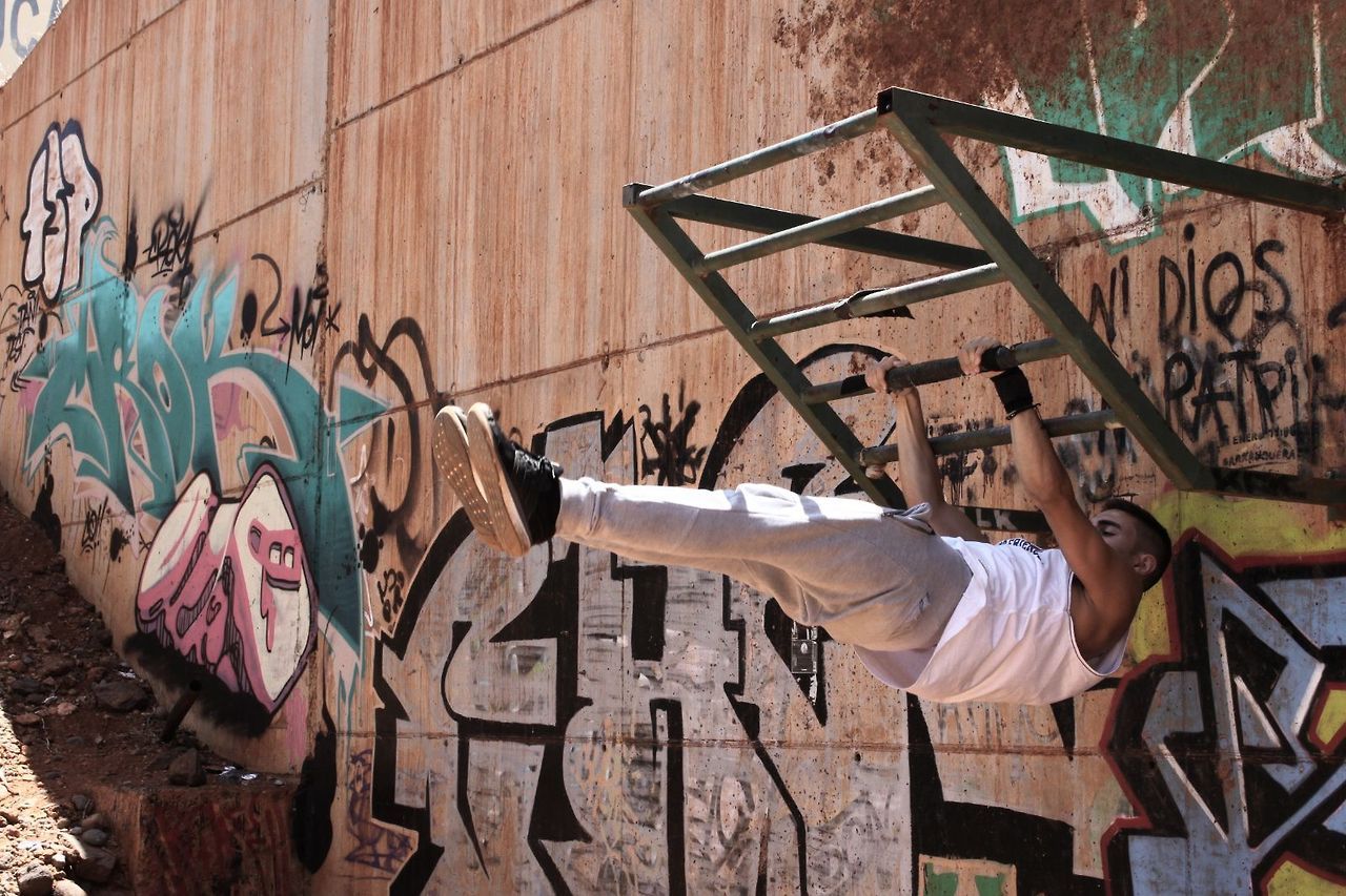 Detail Calisthenics Graffiti Nomer 13