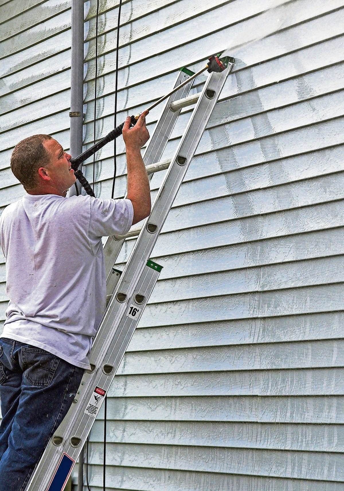 Detail Clean Graffiti Off Vinyl Siding Nomer 10