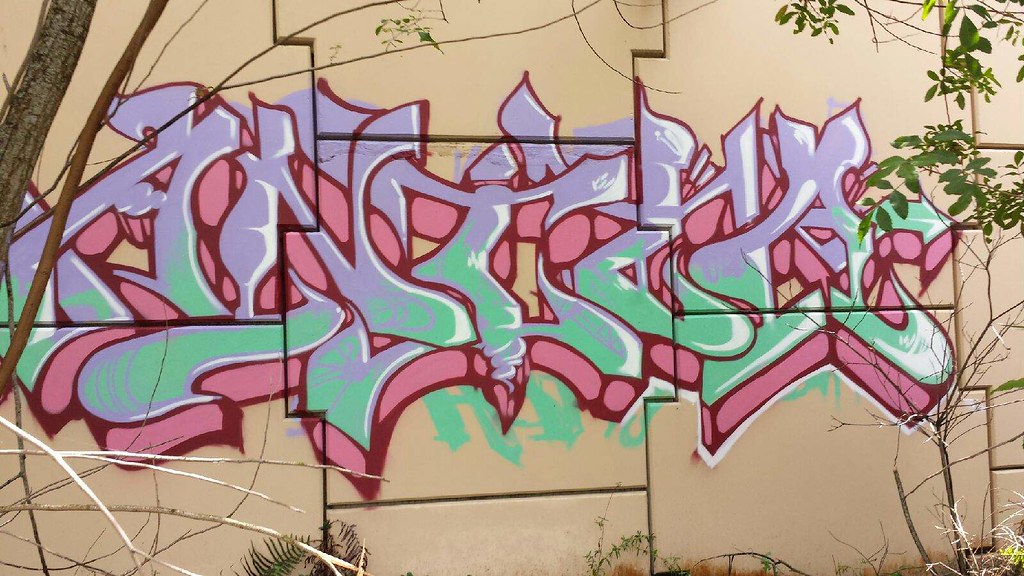 Detail Cms Crew Graffiti Nomer 33