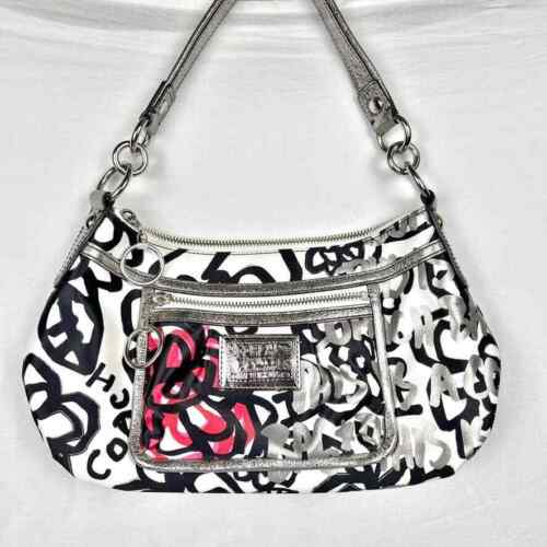 Detail Coach Graffiti Nomer 21