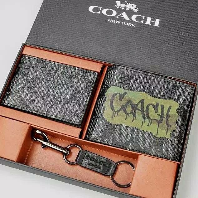 Detail Coach Graffiti Wallet Nomer 42