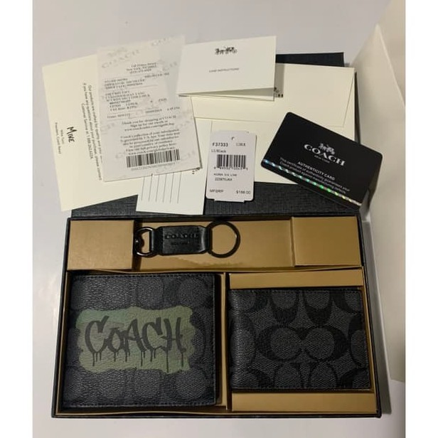 Detail Coach Graffiti Wallet Nomer 9