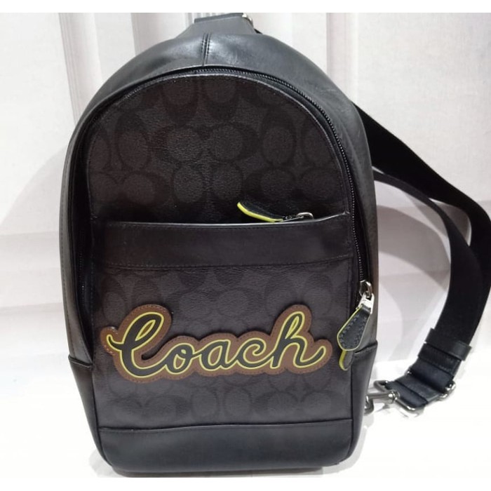 Detail Coach Polgan Graffiti Nomer 33