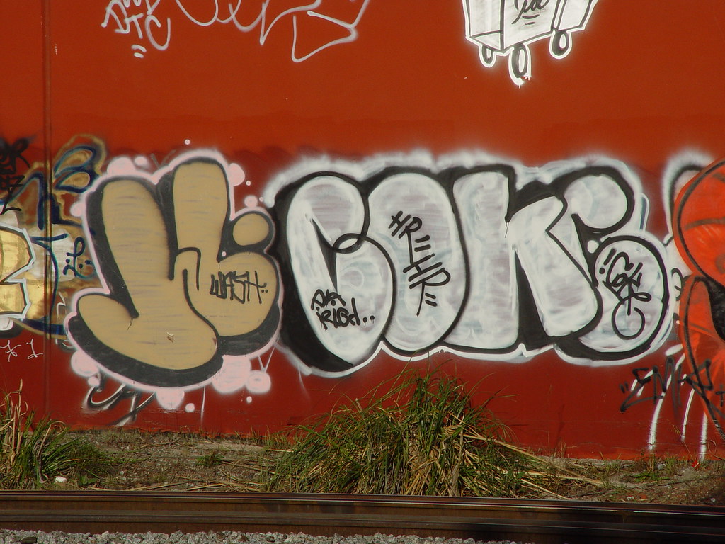 Detail Coke Graffiti Nomer 19