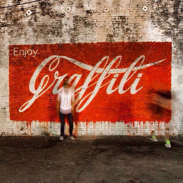 Detail Coke Graffiti Nomer 39