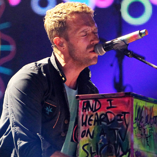 Detail Coldplay Live 2012 Graffiti Wall Nomer 30