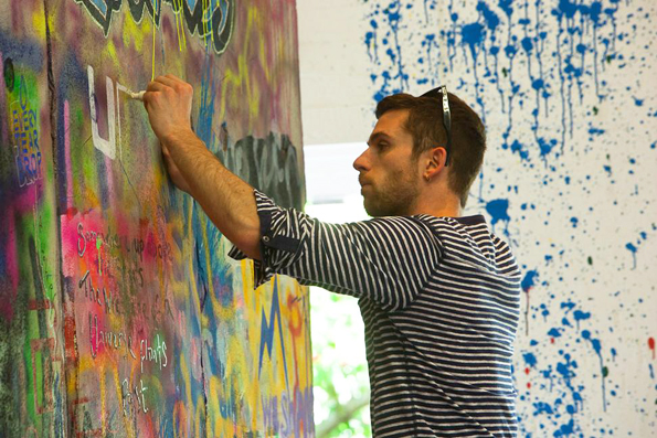 Detail Coldplay Live 2012 Graffiti Wall Nomer 34