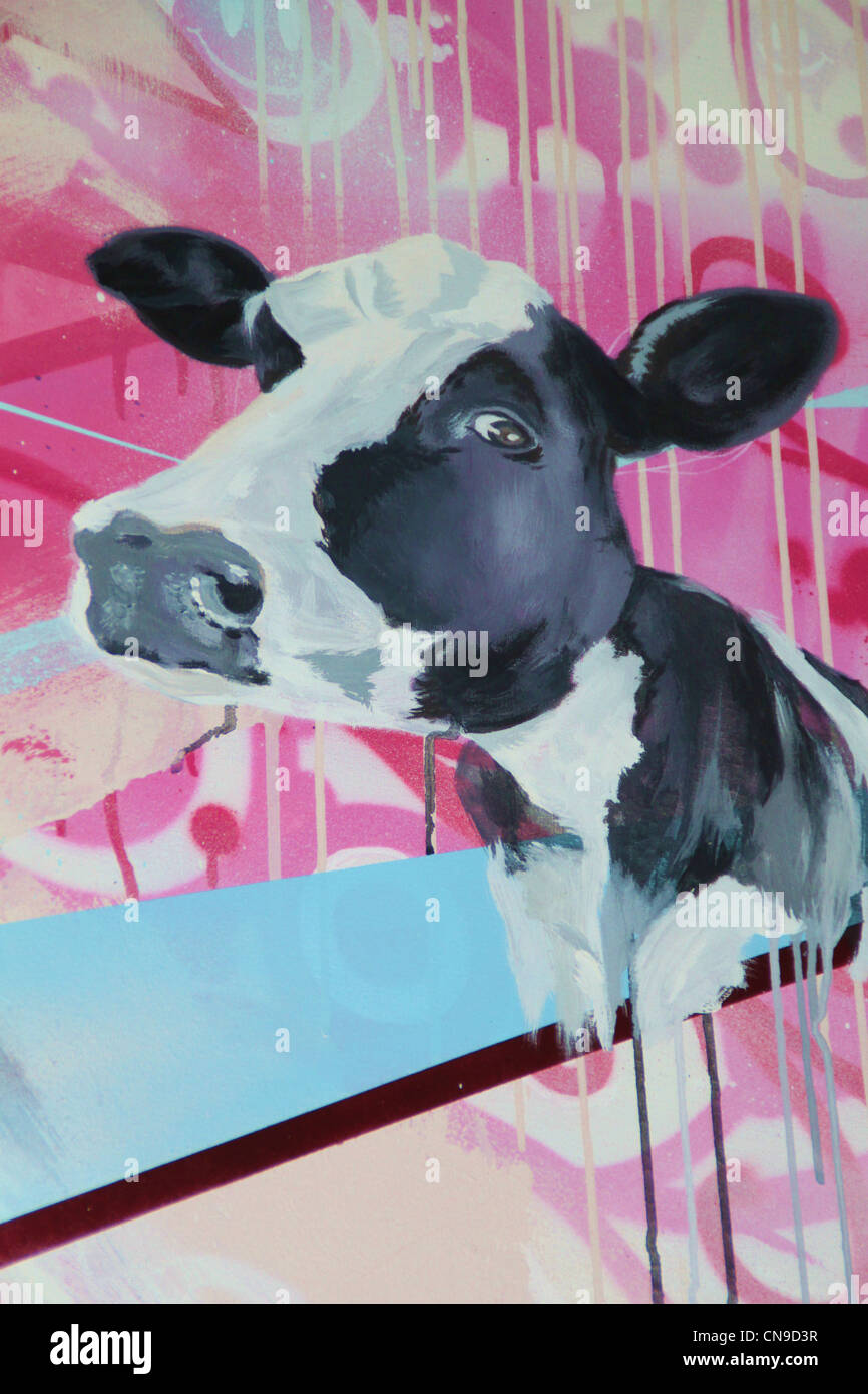 Detail Cow Graffiti Nomer 9