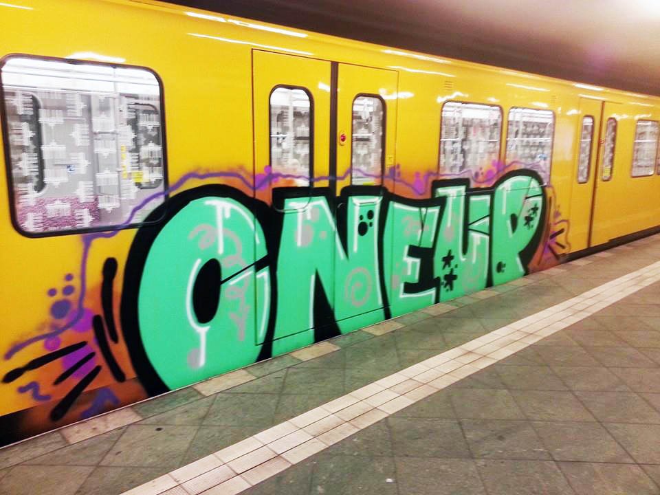 Detail Cs Go One Up Graffiti Nomer 24