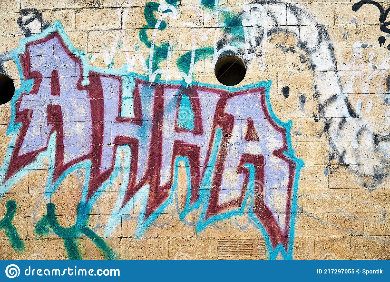 Detail Cyrillic Graffiti Nomer 48