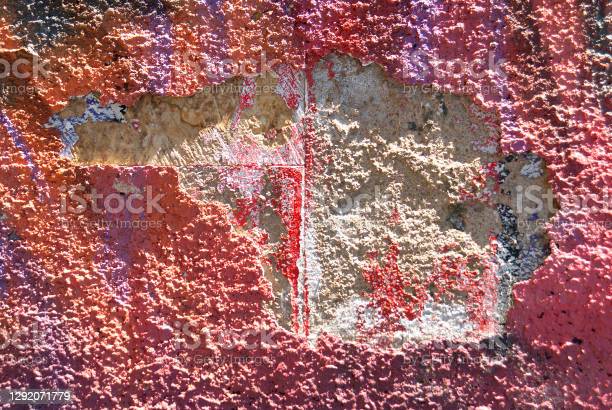 Detail Damage The Wall With Graffiti Nomer 53