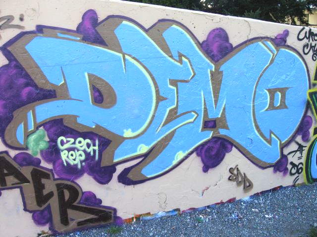 Detail Demo Graffiti Nomer 21