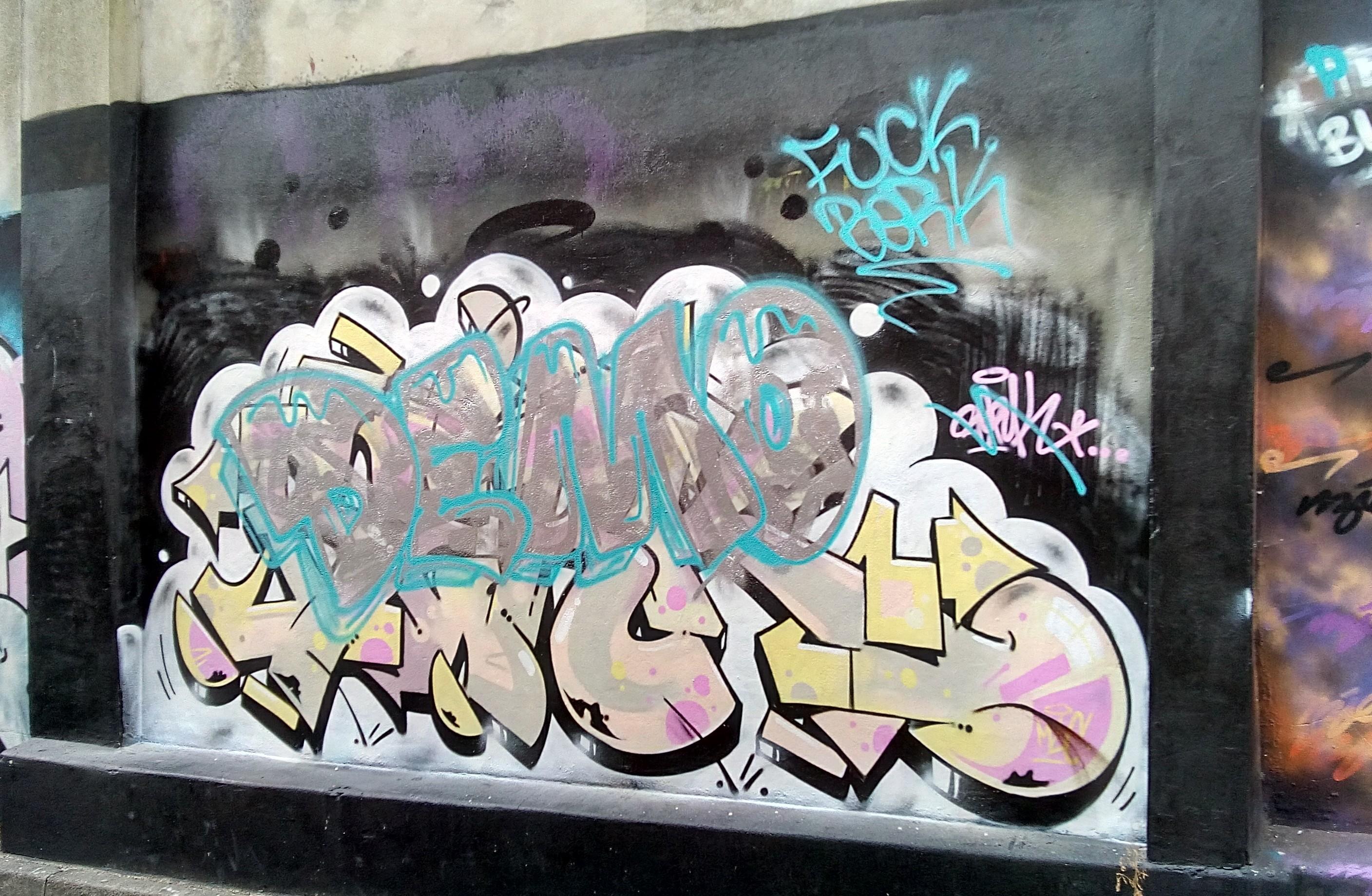 Detail Demo Graffiti Nomer 35