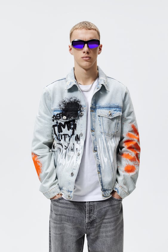 Detail Denim Graffiti Jacket Nomer 3