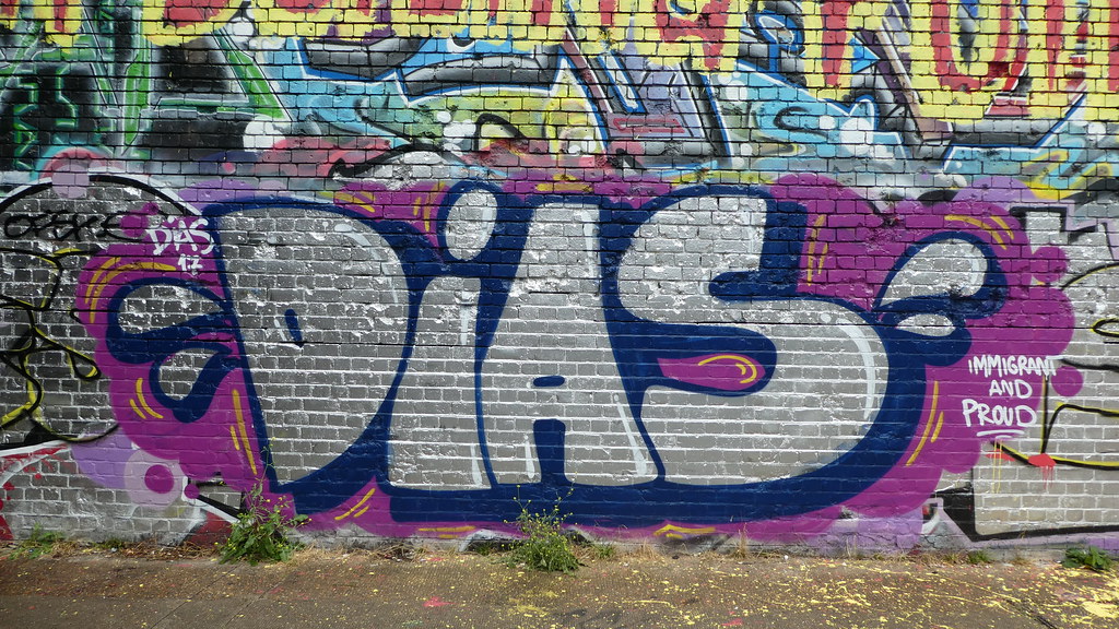 Detail Diaz Graffiti Nomer 3