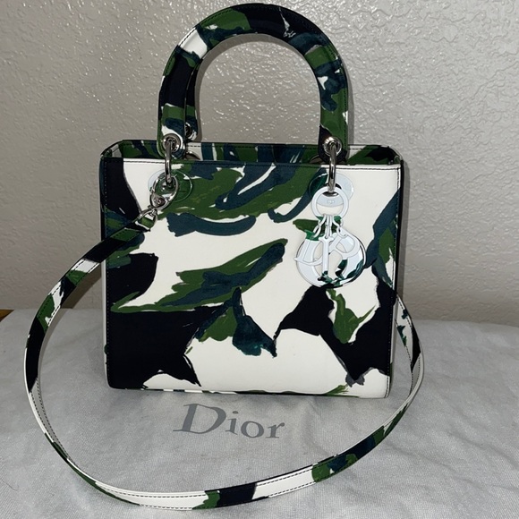 Detail Dior Graffiti Bag Nomer 42