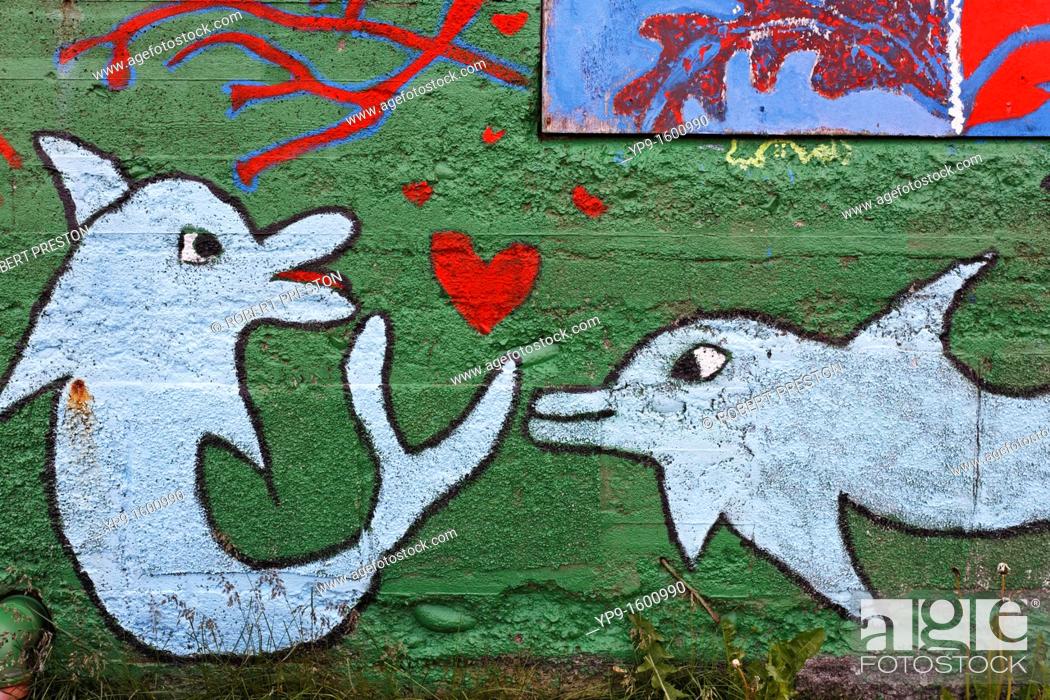 Detail Dolphin Graffiti Nomer 40