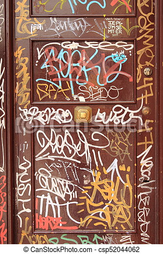 Detail Door Graffiti Nomer 7