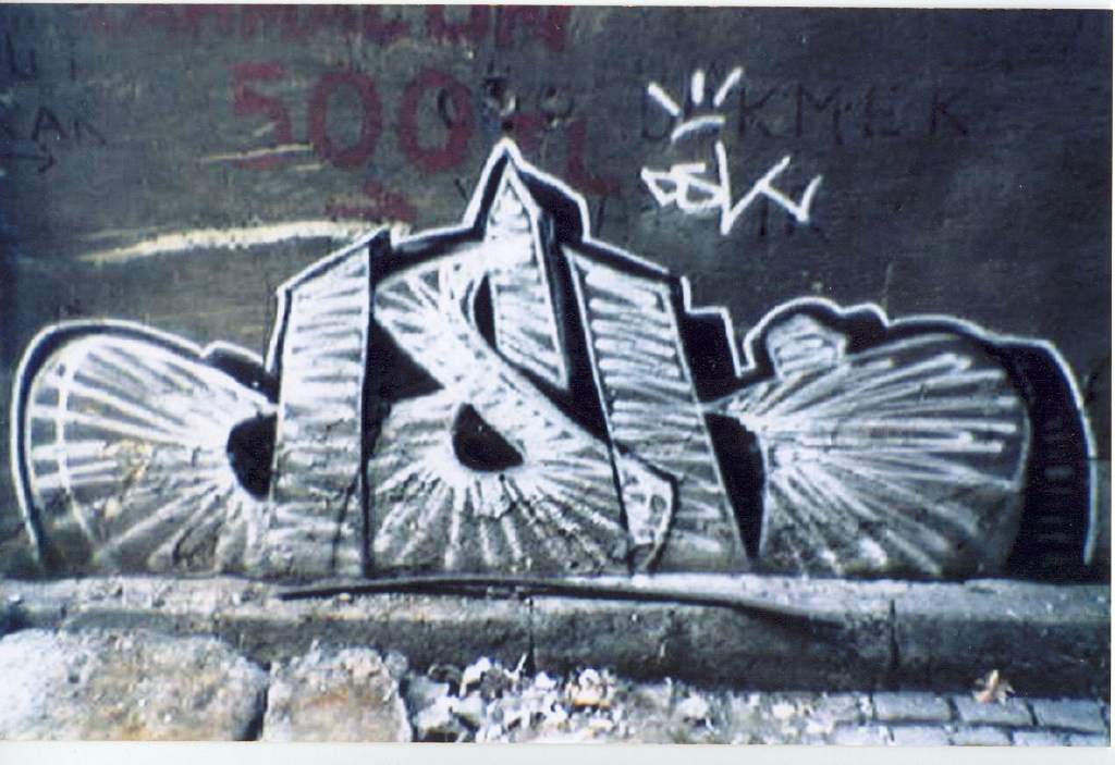 Detail Dskl Graffiti Nomer 16