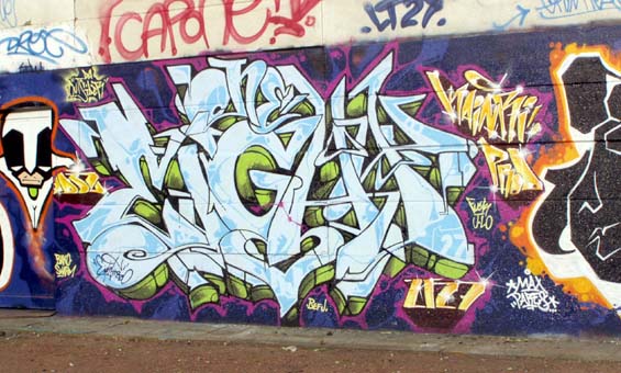 Detail Eight Graffiti Nomer 15