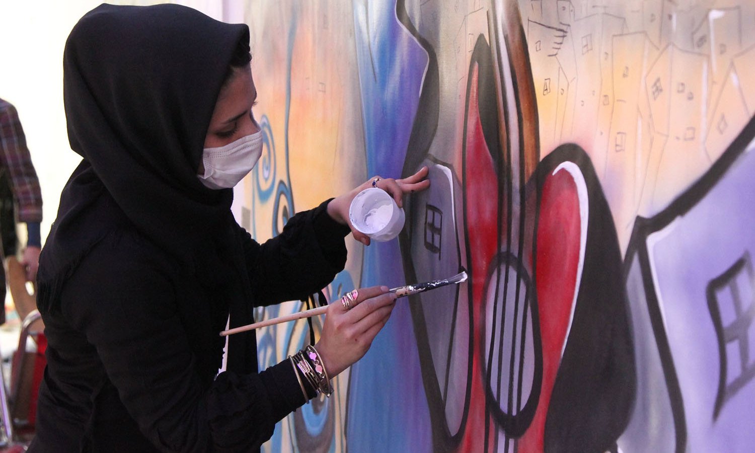 Detail Female Graffiti Artists Nomer 19