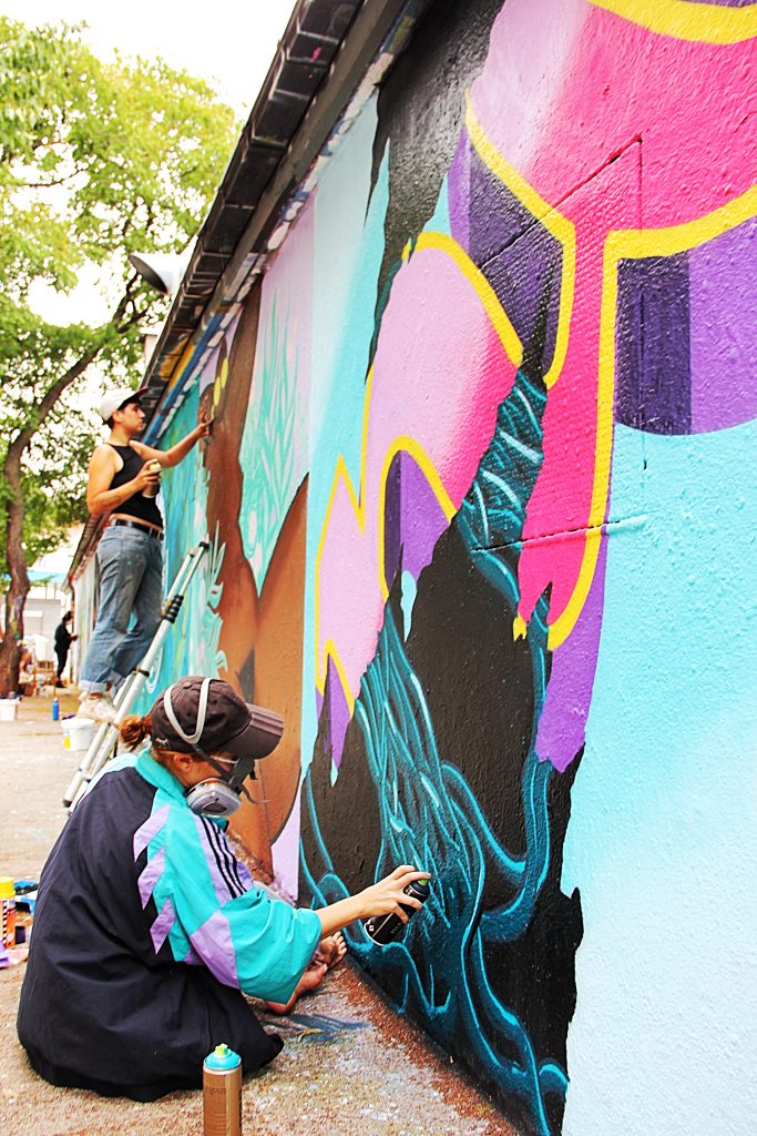 Detail Female Graffiti Artists Nomer 51