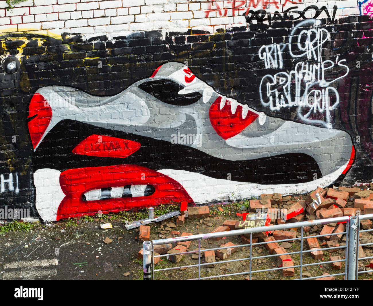 Detail Gambar Nike Graffiti Nomer 23