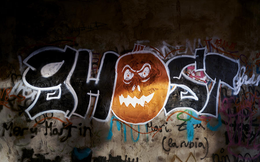 Detail Ghost Graffiti Nomer 21