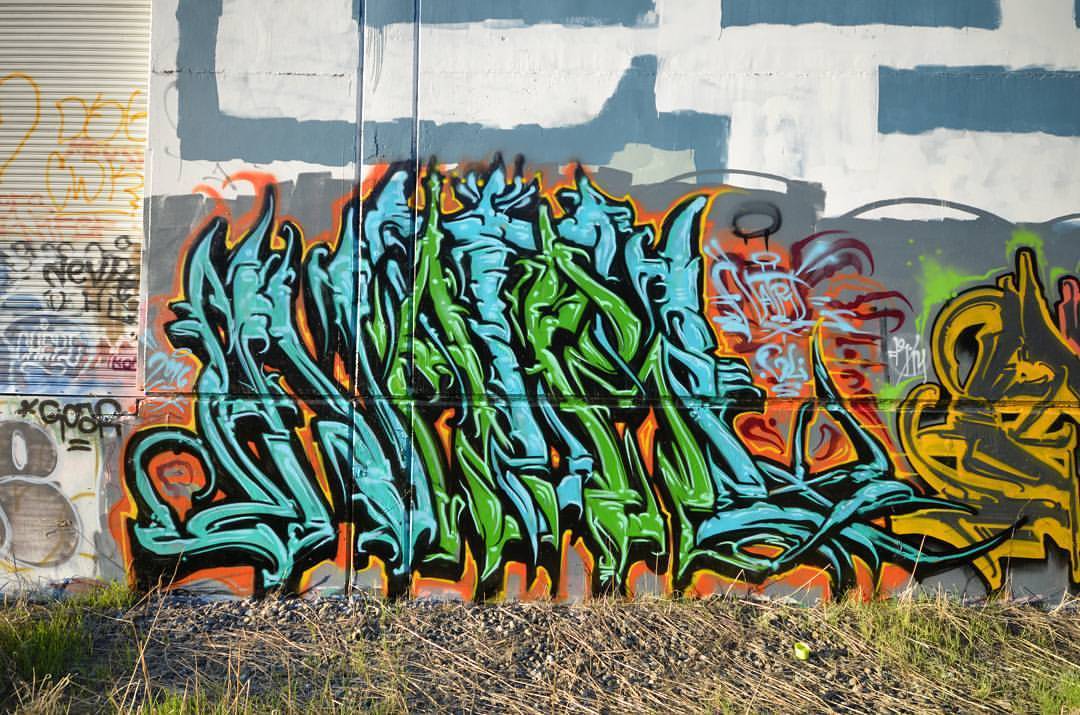 Detail Gl Graffiti Nomer 18