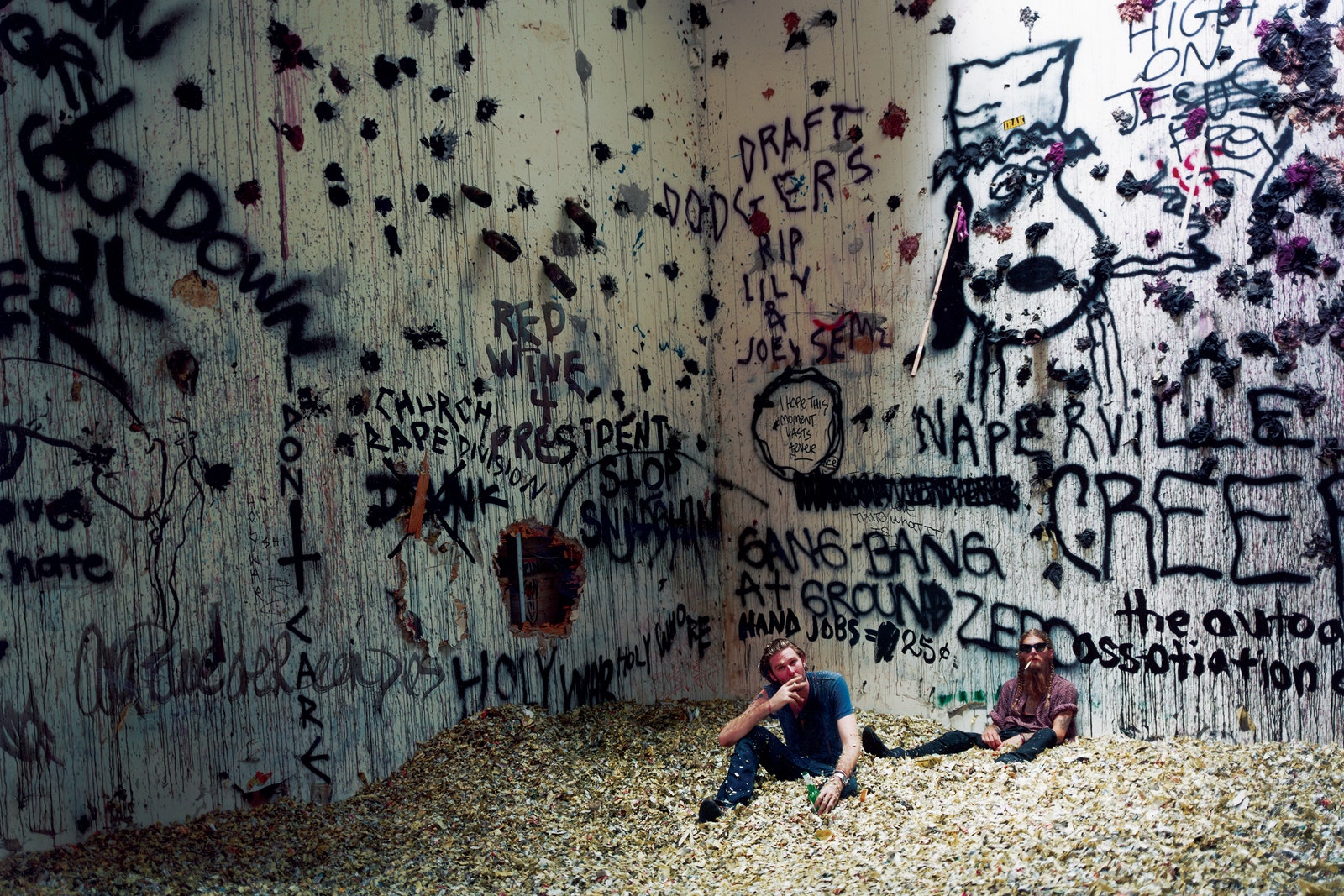 Detail Global Issue Graffiti At School Nomer 17