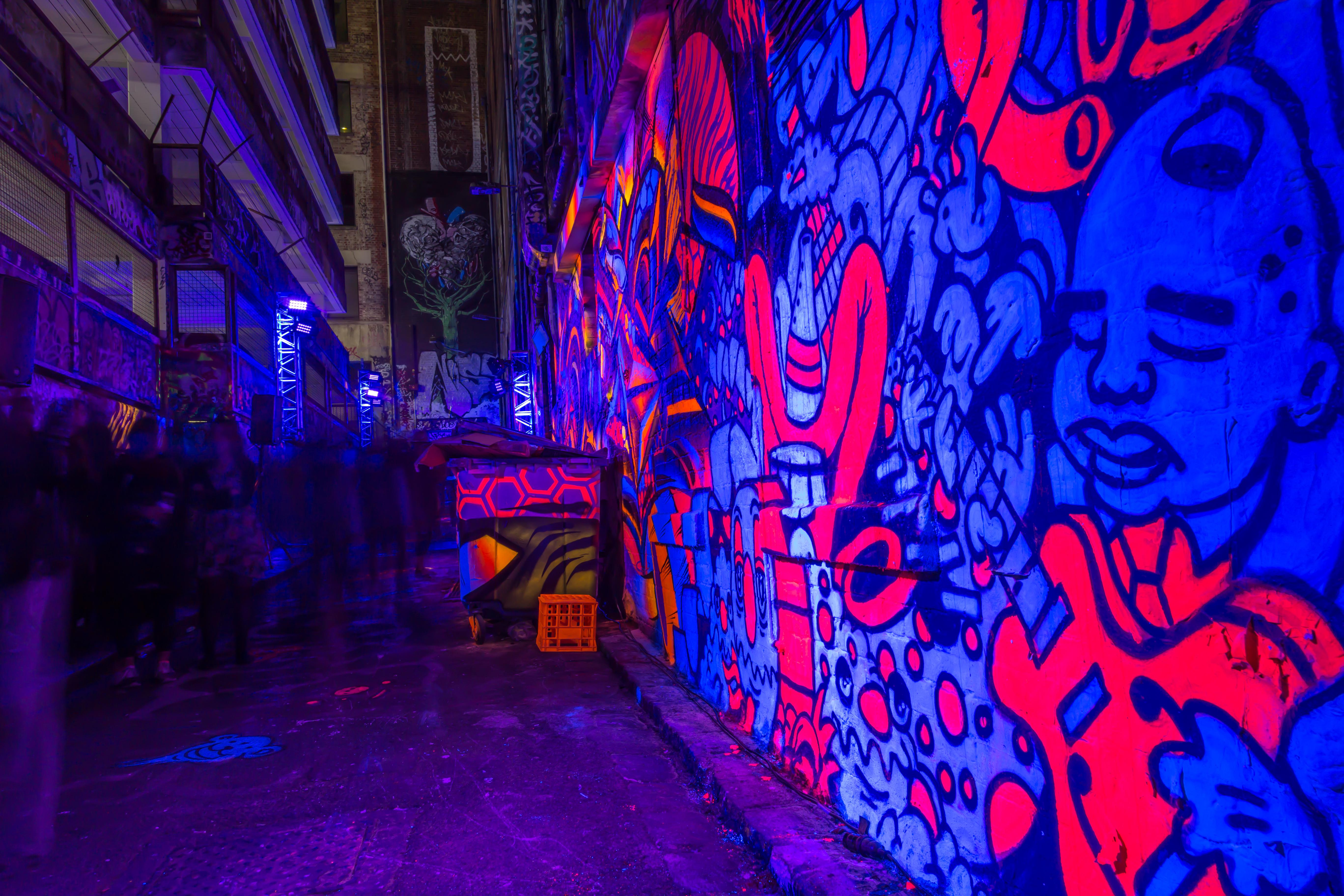 Detail Glow Graffiti Art Nomer 14