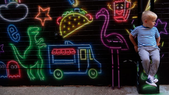 Detail Glow Graffiti Light Spray Nomer 50