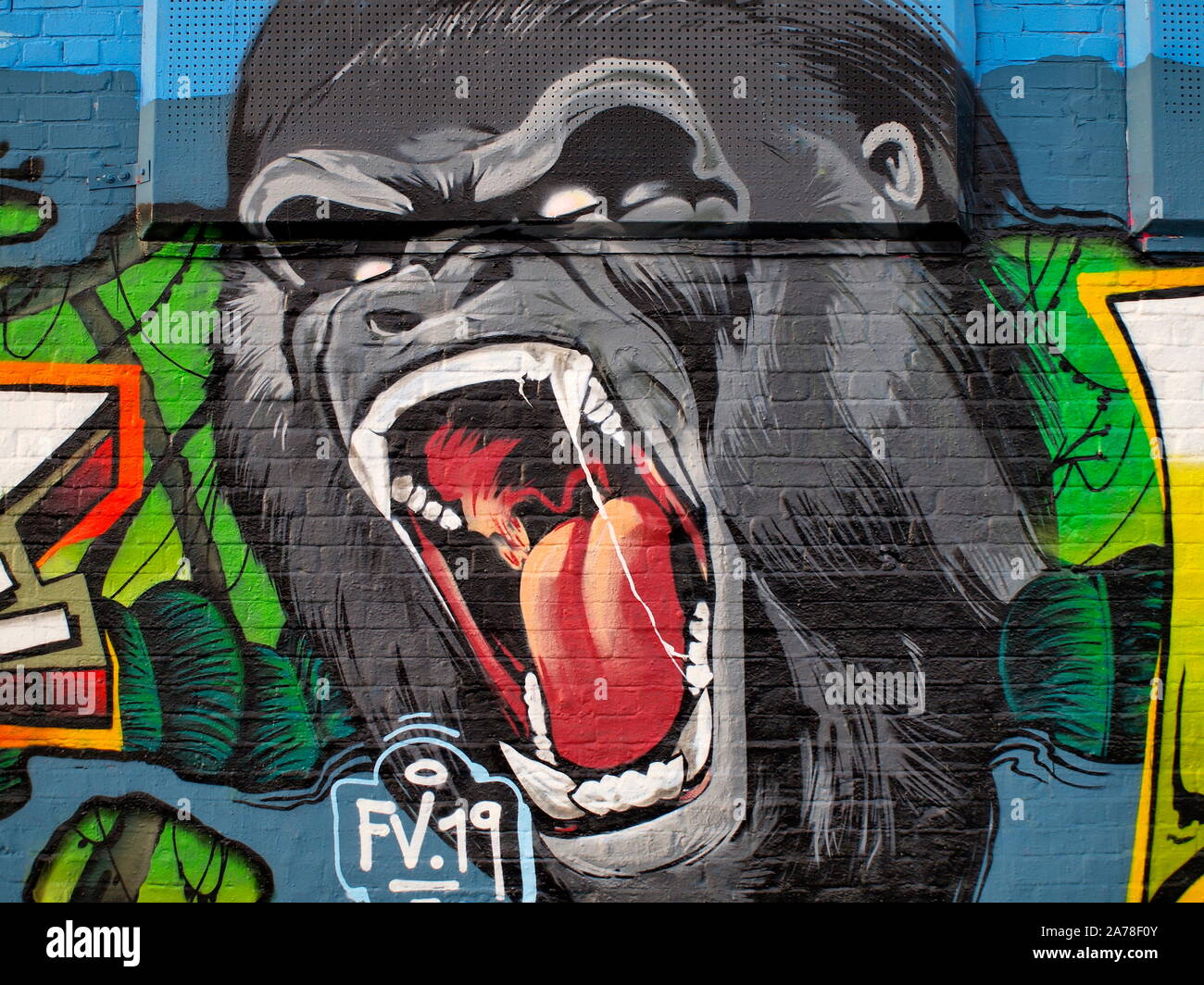 Detail Gorilla Graffiti Nomer 3