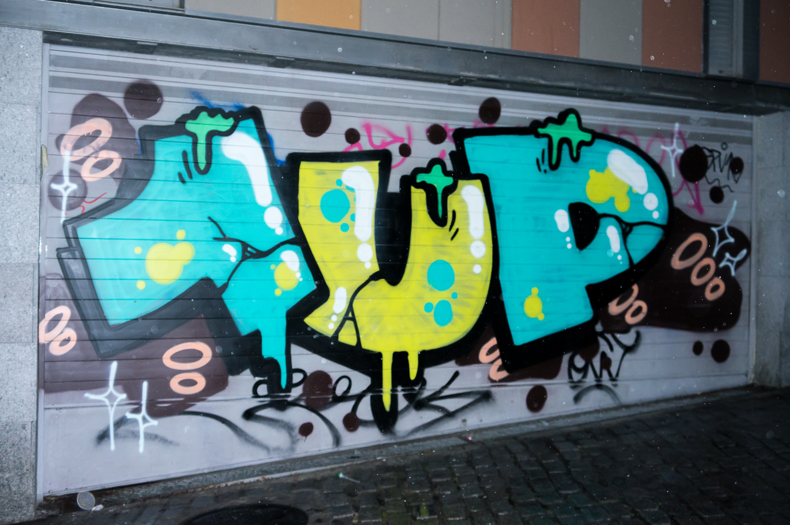 Detail Graffiti 1up Nomer 4
