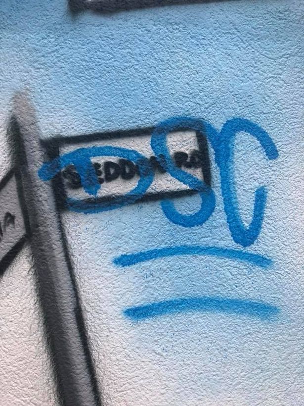 Detail Graffiti Adil Nomer 39