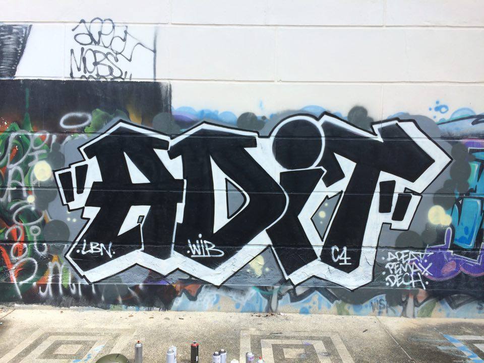 Detail Graffiti Aditya Nomer 4