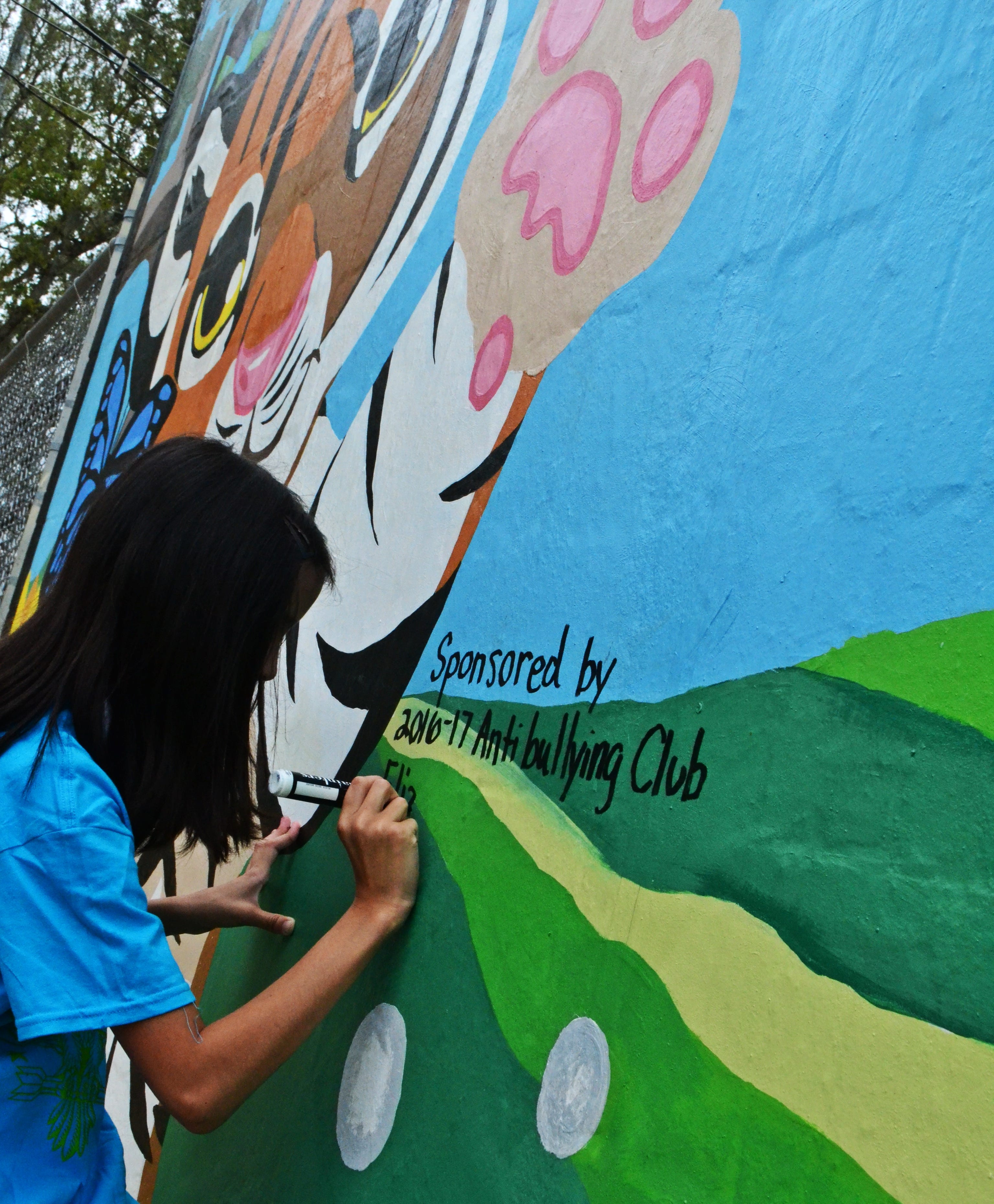 Detail Graffiti Adiwiyata Nomer 6