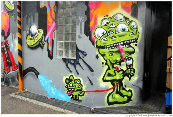 Detail Graffiti Alien Drawings Nomer 10