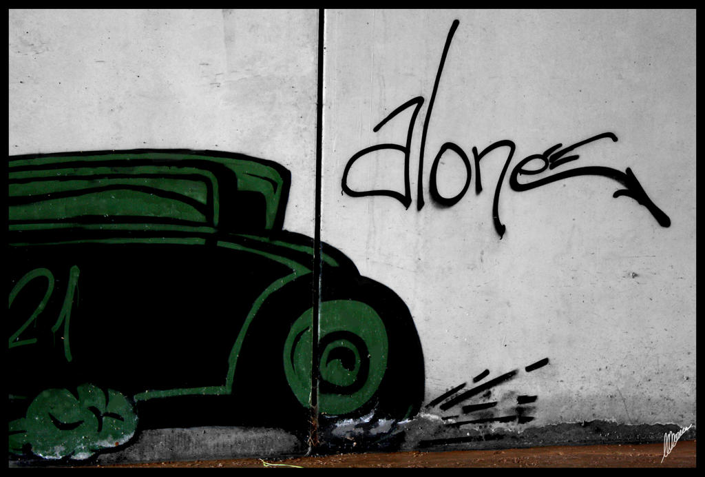 Detail Graffiti Alone Nomer 16