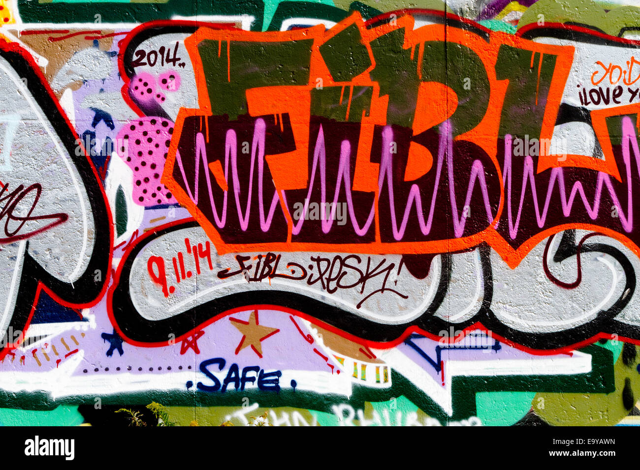 Detail Graffiti Alphabet 2014 Nomer 22