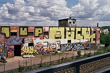 Detail Graffiti Anak Punk Spray Nomer 8