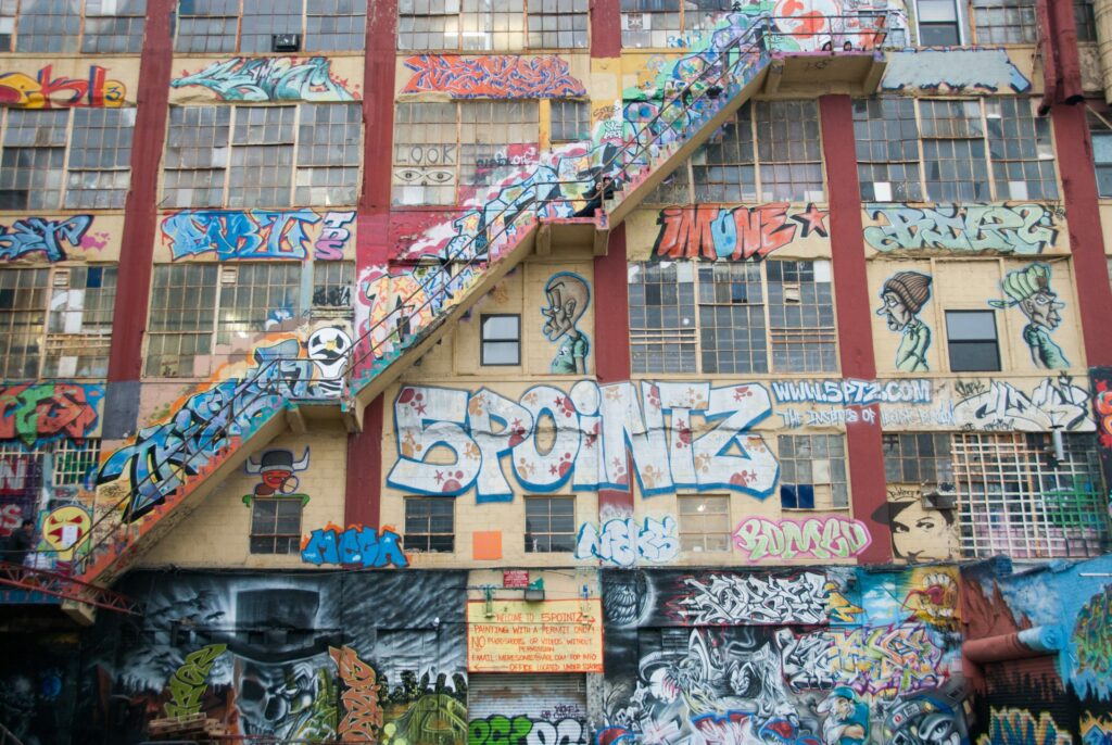 Detail Graffiti And Vandalism Nomer 3