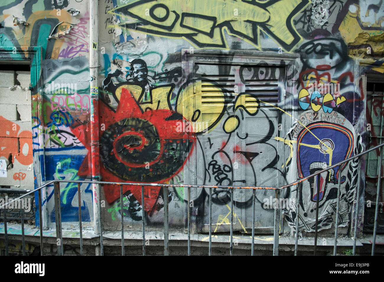 Detail Graffiti And Vandalism Nomer 48