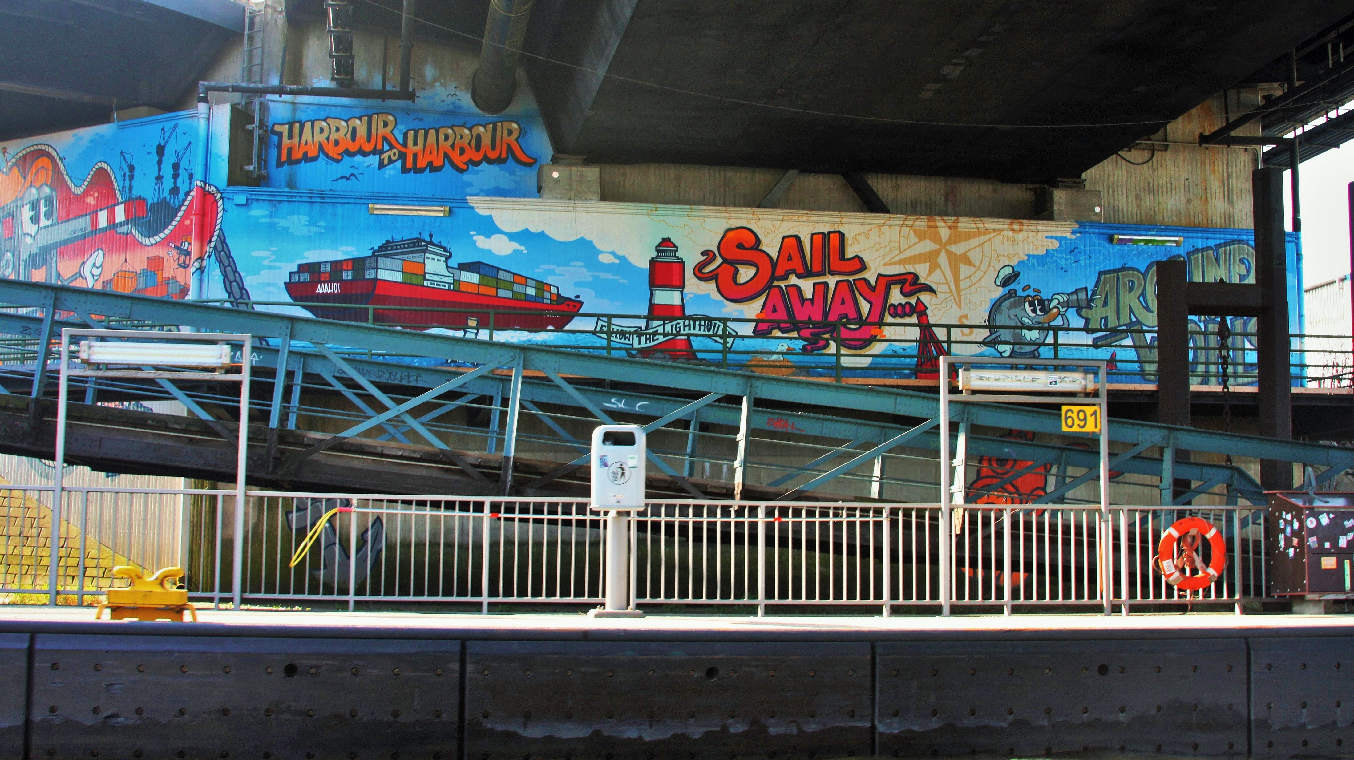 Detail Graffiti And Vandalism On Public Transport Nomer 31