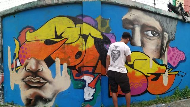 Detail Graffiti Arema Di Tembok Nomer 23