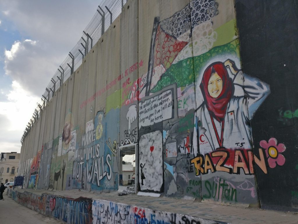 Download Graffiti Art Israeli Wall Nomer 36