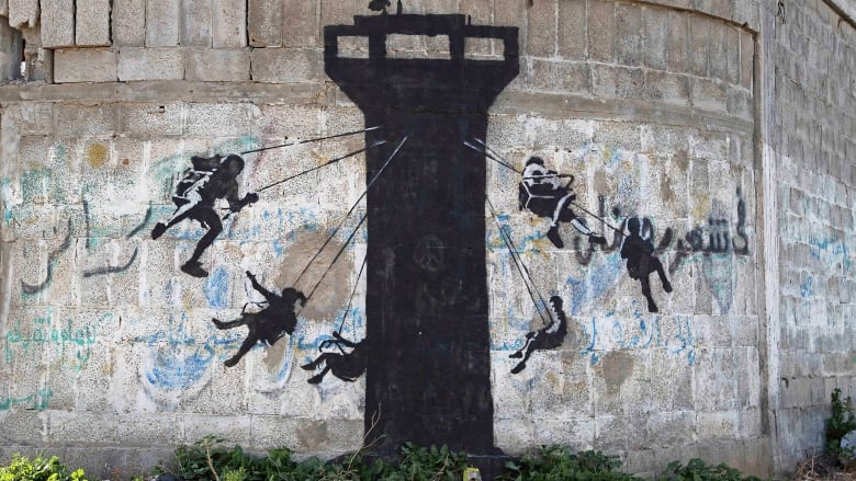 Detail Graffiti Art Israeli Wall Nomer 40