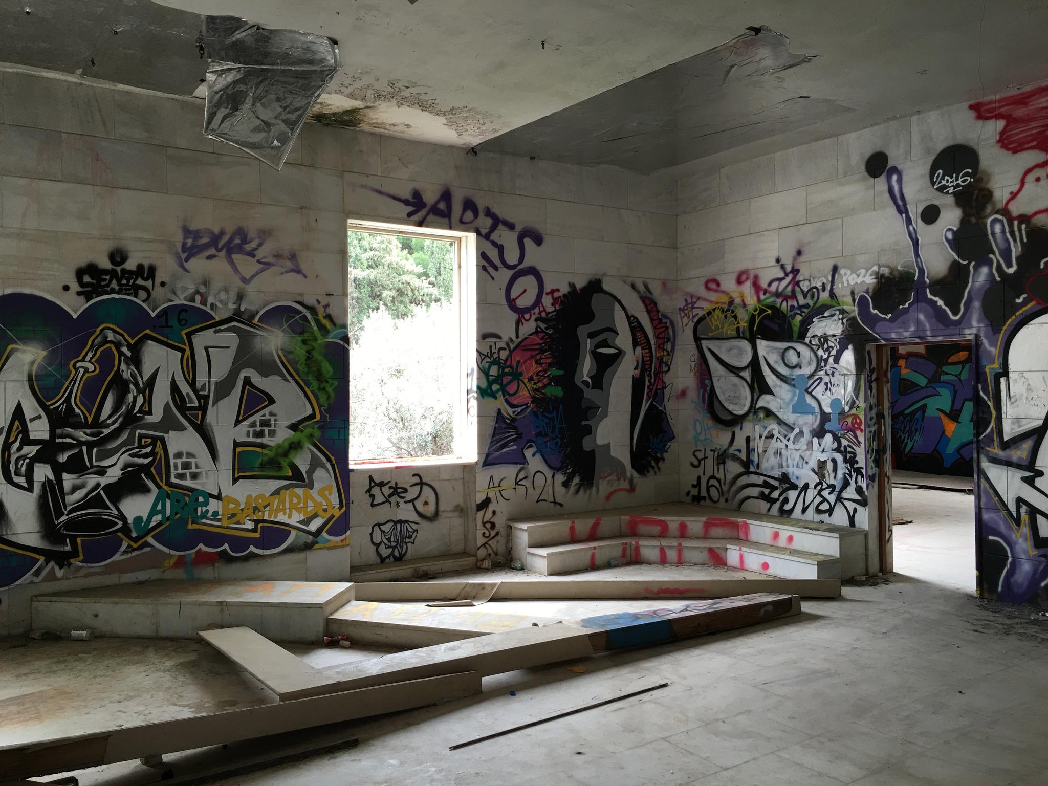 Detail Graffiti Art Name Dika Nomer 37