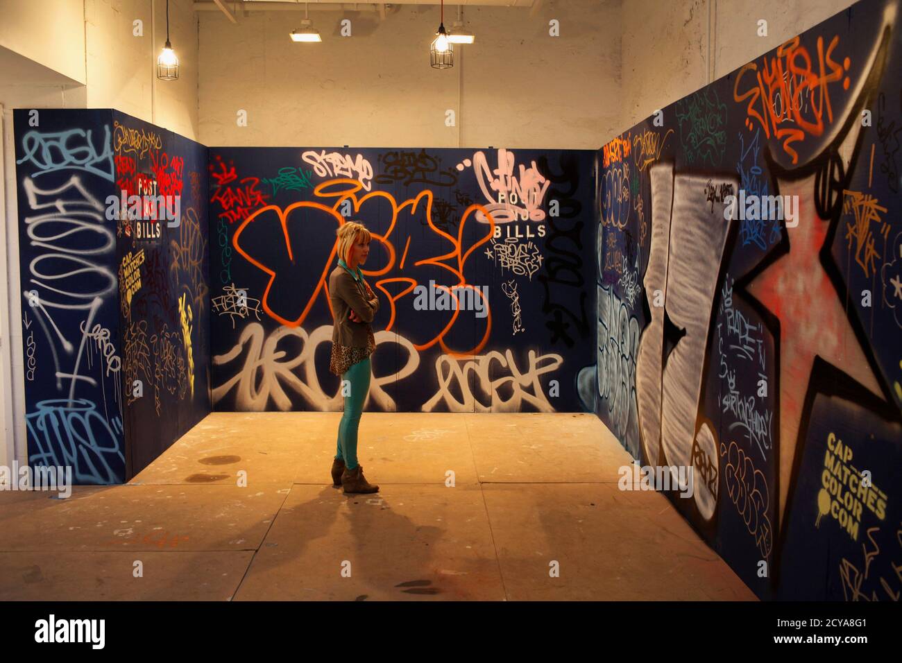 Detail Graffiti Art Programming Nomer 16